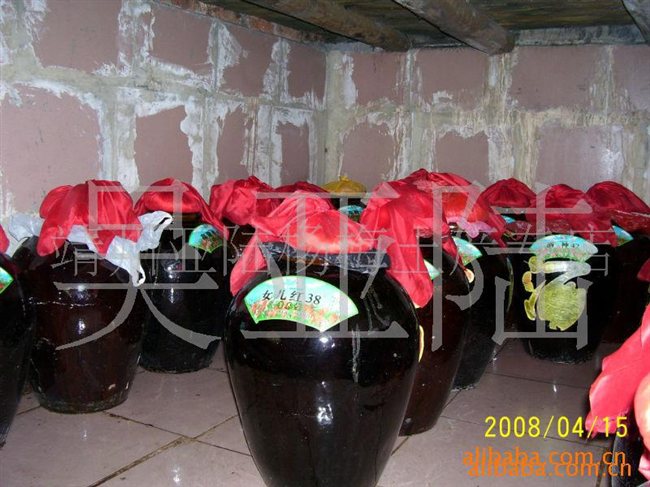 厂价批发果露酒 高级橡木桶 亚陆杨梅酒 1997年