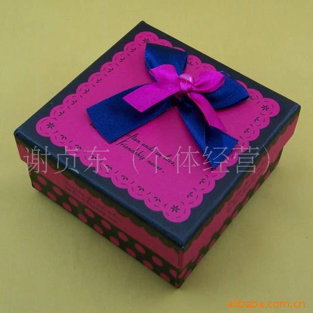 xth20批发正方形喜糖盒 礼品盒 礼品包装盒 谢