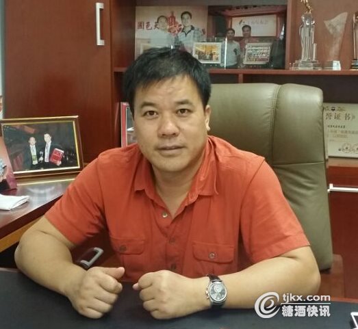 李迪平,北京德华永胜商贸有限公司董事长,茅台北京联谊会会长.