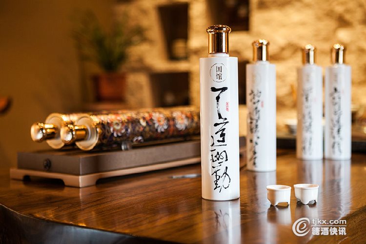 这款白酒产自中国首座生态酿酒工业园